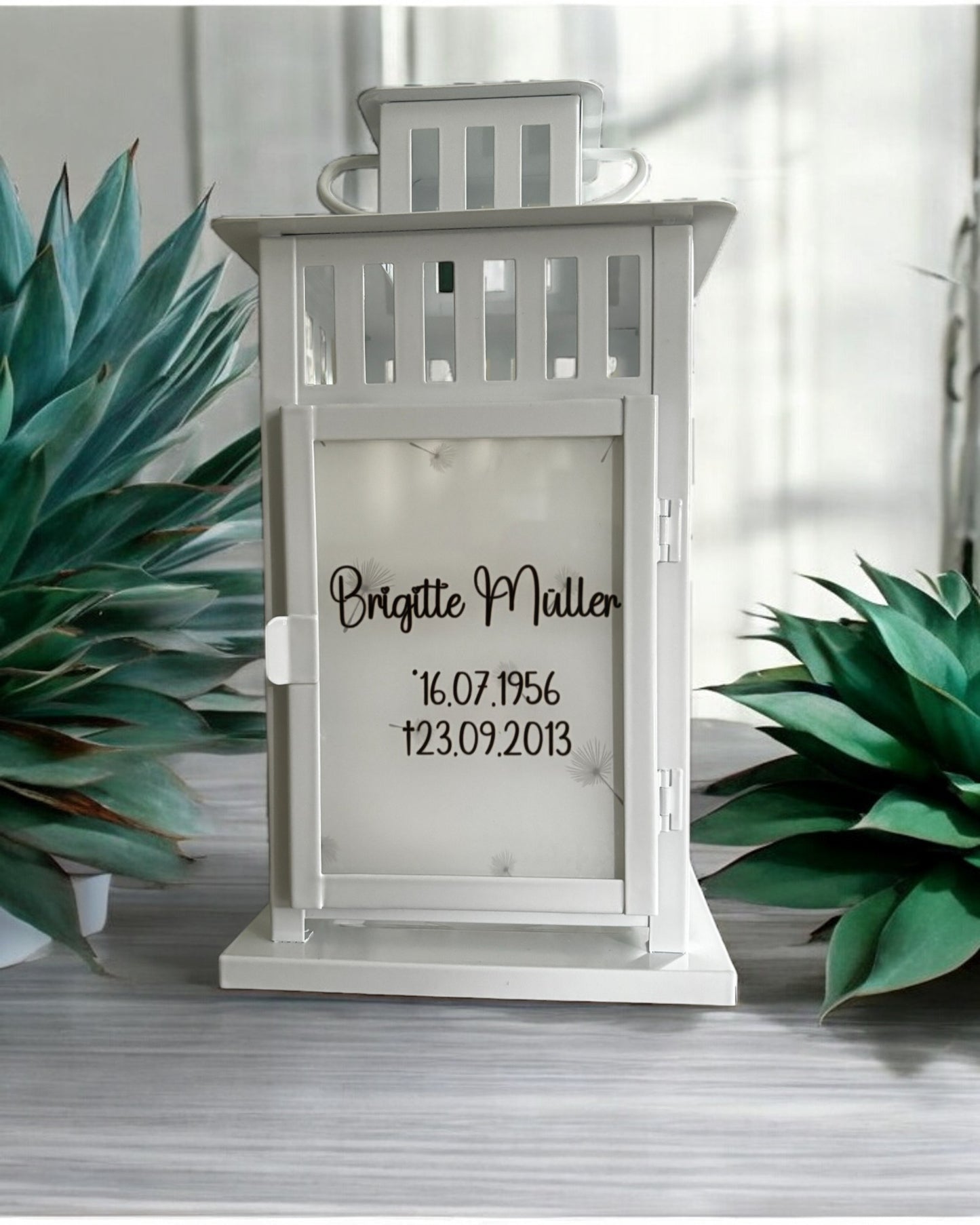 personalisierte Grablaterne mit Wunschtext - Motiv: Pusteblume