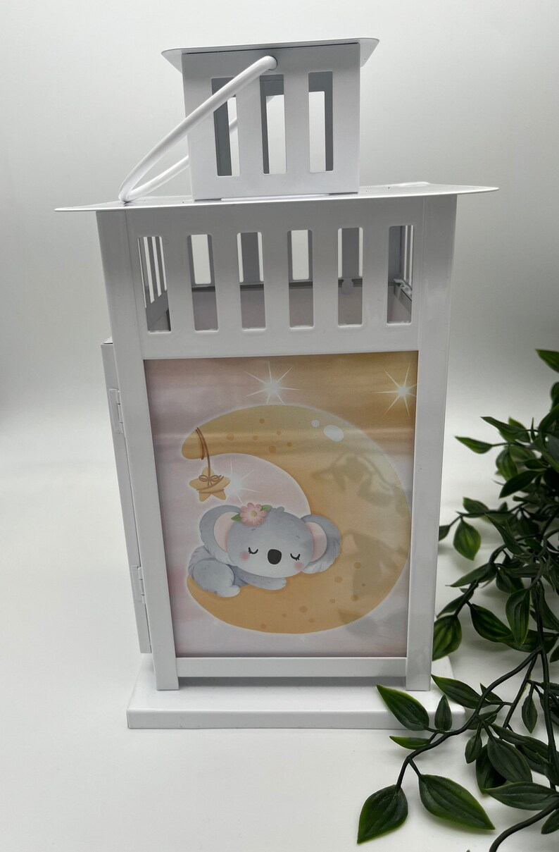 personalisierte Grablaterne mit Wunschtext - Motiv: Koala schlafend auf Mond - ZaraTiv -  -  - #original_alt_text# 
