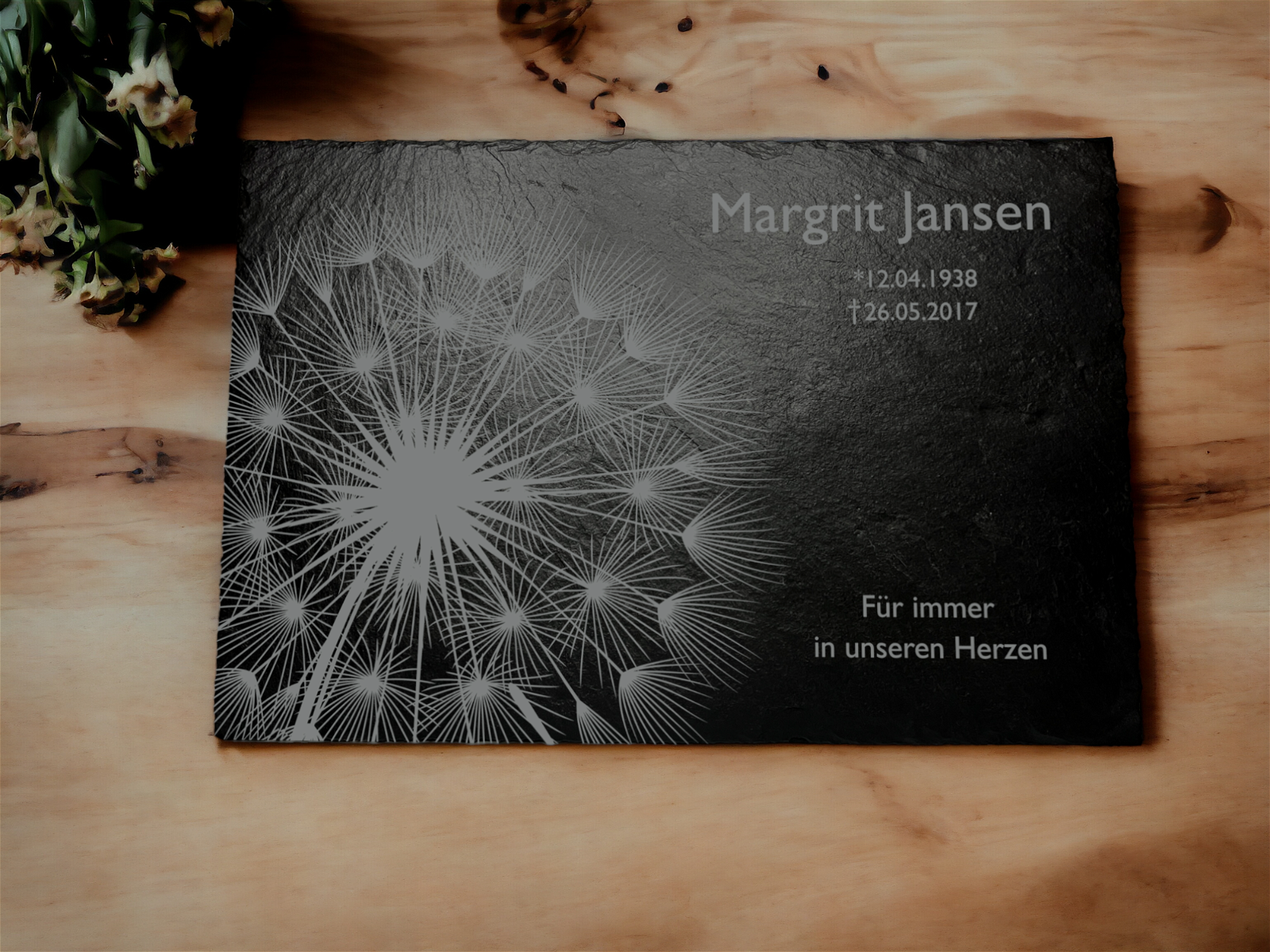 personalisierte Schiefertafel fürs Grab - Motiv: Pusteblume mit Wunschtext - ZaraTiv -  -  - #original_alt_text# 
